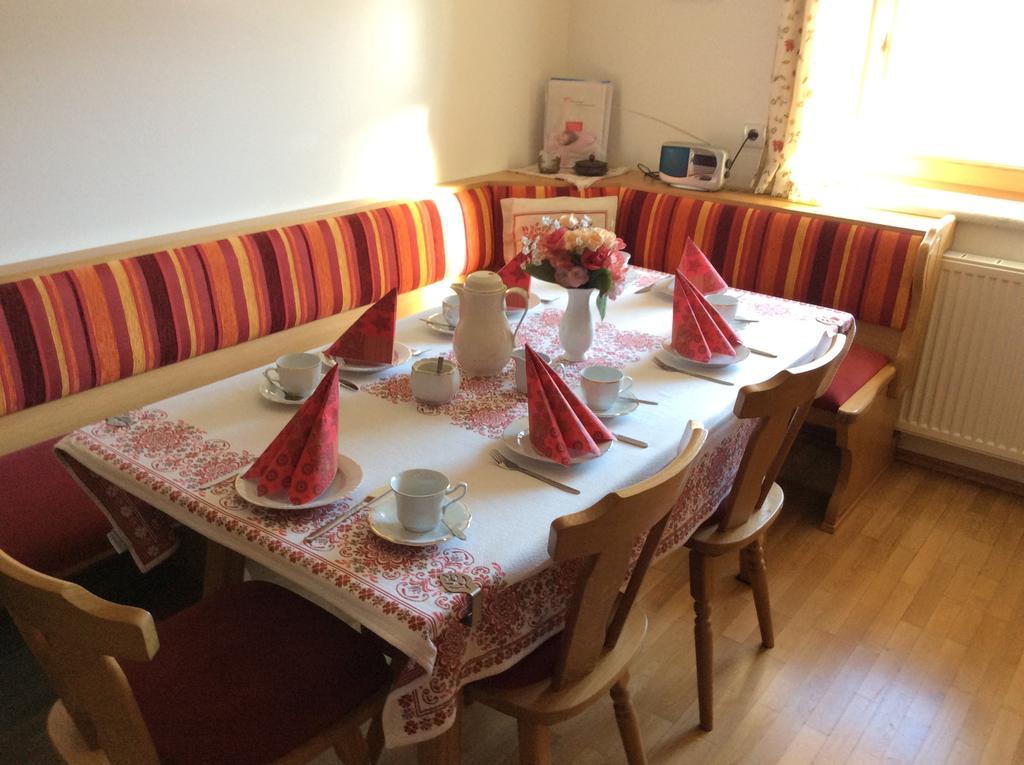 Haus Erika Apartment Ваграйн Стая снимка