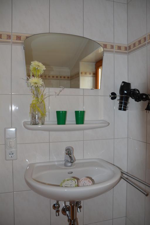 Haus Erika Apartment Ваграйн Стая снимка
