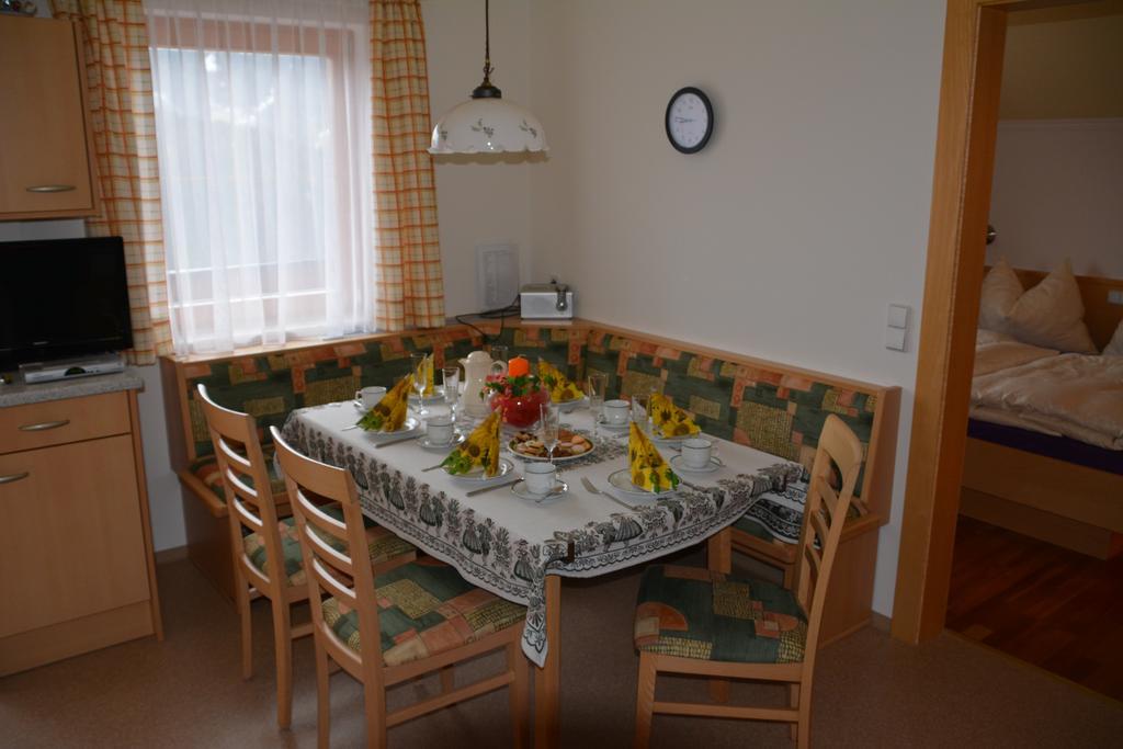 Haus Erika Apartment Ваграйн Стая снимка
